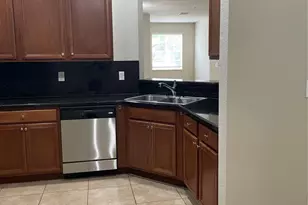 9076 Preston Pl, Tamarac, FL 33321 - Photo 14