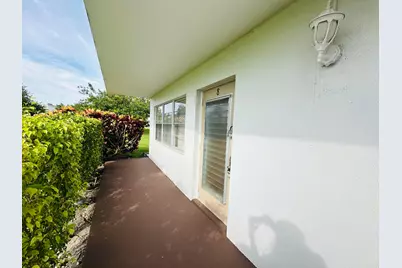8 Grantham D, Deerfield Beach, FL 33442 - Photo 2