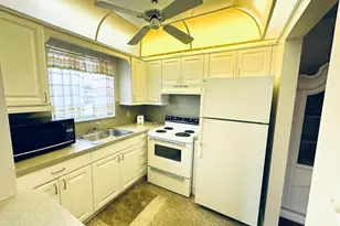 8 Grantham D, Deerfield Beach, FL 33442 - Photo 10