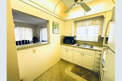 8 Grantham D, Deerfield Beach, FL 33442 - Photo 12