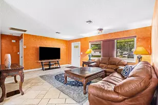 5811 SW 53rd Terrace, Davie, FL 33314 - Photo 8