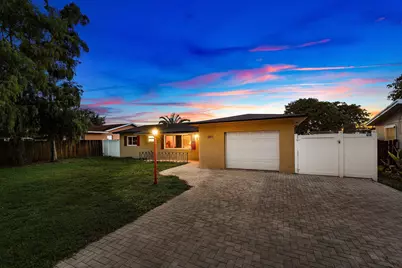 5811 SW 53rd Terrace, Davie, FL 33314 - Photo 4