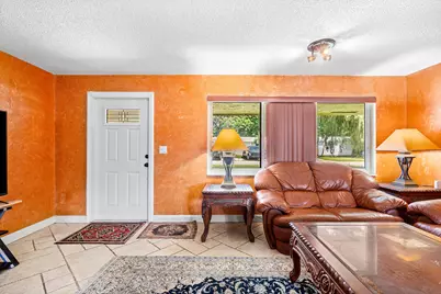 5811 SW 53rd Terrace, Davie, FL 33314 - Photo 6