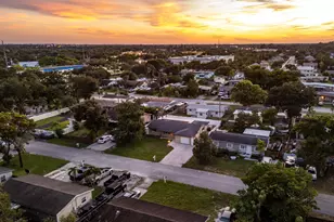 5811 SW 53rd Terrace, Davie, FL 33314 - Photo 40