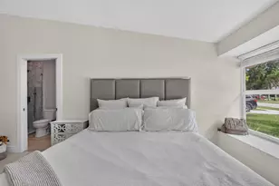 4858 Classic Dr, West Palm Beach, FL 33417 - Photo 32