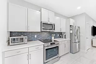 405 NW 17th St, Fort Lauderdale, FL 33311 - Photo 6