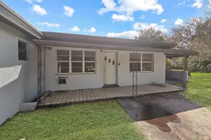 1111 N 21st St, Fort Pierce, FL 34950 - Photo 1