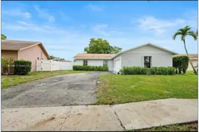 2510 NW 110th Terrace, Sunrise, FL 33322 - Photo 2