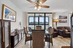 3604 Bridgewood Dr, Boca Raton, FL 33434 - Photo 2