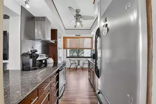 3604 Bridgewood Dr, Boca Raton, FL 33434 - Photo 10