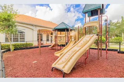 1108 Myrtlewood Circle E, Palm Beach Gardens, FL 33418 - Photo 16