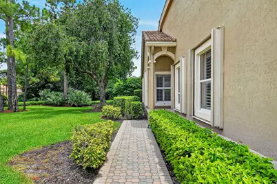 7007 Torrey Pines Circle, Port Saint Lucie, FL 34986 - Photo 2