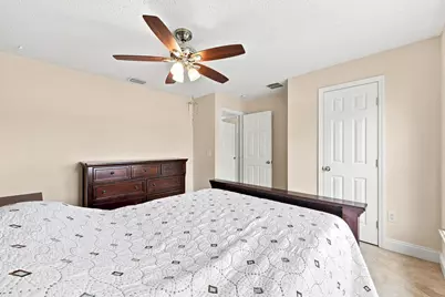 381 NE Surfside Avenue, Port Saint Lucie, FL 34983 - Photo 34
