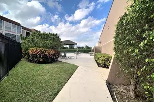 8360 Sands Point Blvd, Tamarac, FL 33321 - Photo 16