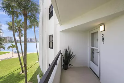 19800 N Sandpointe Bay N Drive N #201, Tequesta, FL 33469 - Photo 32