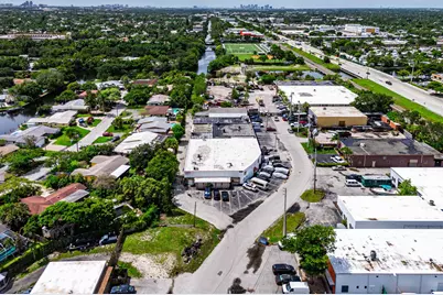1812 SW 7th Avenue, Pompano Beach, FL  - Photo 38