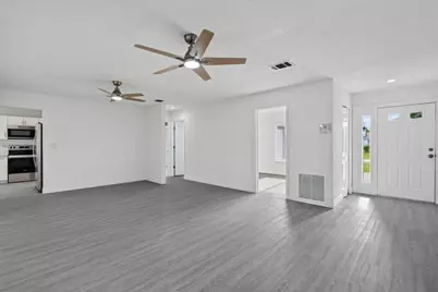 302 SW Kentwood Road, Port Saint Lucie, FL 34953 - Photo 16