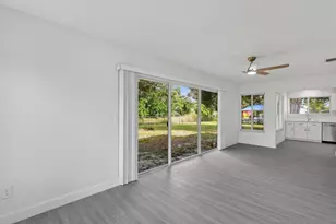302 SW Kentwood Rd, Port Saint Lucie, FL 34953 - Photo 12