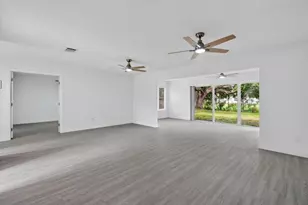 302 SW Kentwood Rd, Port Saint Lucie, FL 34953 - Photo 20