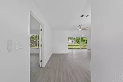 302 SW Kentwood Road, Port Saint Lucie, FL 34953 - Photo 16