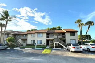 6649 Somerset Dr, Boca Raton, FL 33433 - Photo 2