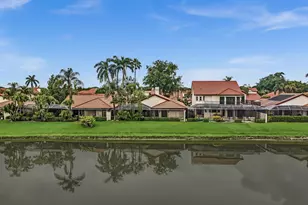 22595 Esplanada Circle W, Boca Raton, FL 33433 - Photo 4