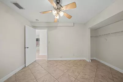 5789 Woodland Point Drive, Tamarac, FL 33319 - Photo 12