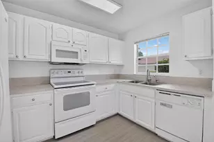 9621 Boca Gardens Cir N, Boca Raton, FL 33496 - Photo 4