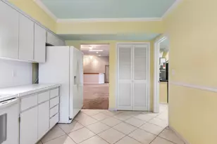 6207 Jacaranda Cir, Tamarac, FL 33319 - Photo 20