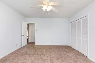 6207 Jacaranda Cir, Tamarac, FL 33319 - Photo 32