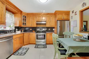 211 S Hollybrook Dr, Pembroke Pines, FL 33025 - Photo 1