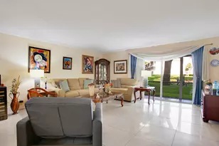 211 S Hollybrook Dr, Pembroke Pines, FL 33025 - Photo 4