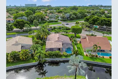 7131 NW 3rd Avenue, Boca Raton, FL 33487 - Photo 2