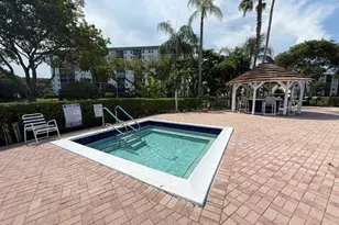2215 Cypress Island Dr, Pompano Beach, FL 33069 - Photo 18