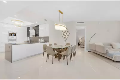 15811 Collins Avenue #2207, Sunny Isles Beach, FL 33160 - Photo 2