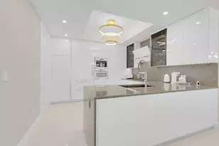 15811 Collins Ave, Sunny Isles Beach, FL 33160 - Photo 4