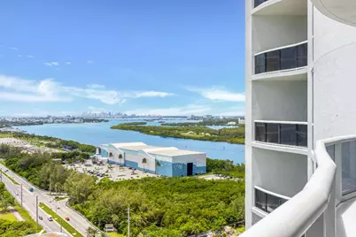 15811 Collins Avenue #2207, Sunny Isles Beach, FL 33160 - Photo 32