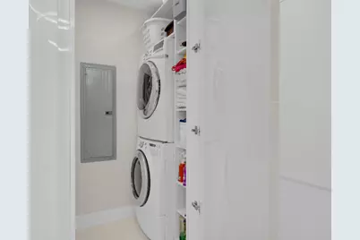 15811 Collins Avenue #2207, Sunny Isles Beach, FL 33160 - Photo 6