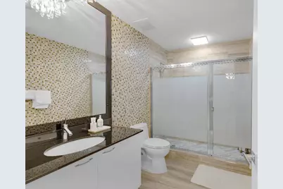 15811 Collins Avenue #2207, Sunny Isles Beach, FL 33160 - Photo 26