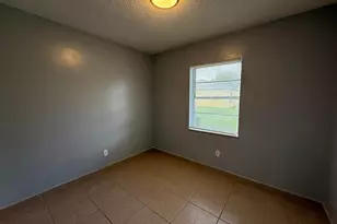 5006 Sanibel Ave, Fort Pierce, FL 34951 - Photo 12