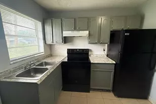 5006 Sanibel Ave, Fort Pierce, FL 34951 - Photo 8