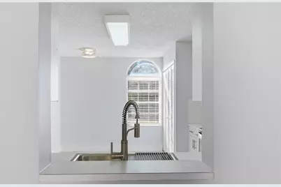 2381 NE 14th Street Causeway #206, Pompano Beach, FL 33062 - Photo 10