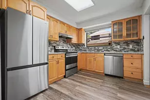 3405 Emerald Oaks Dr, Hollywood, FL 33021 - Photo 1