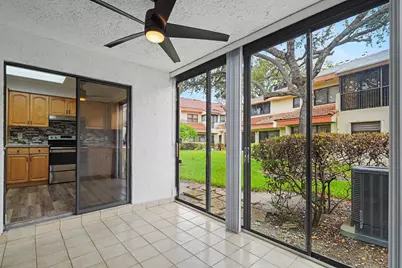 3405 Emerald Oaks Drive, Hollywood, FL 33021 - Photo 14