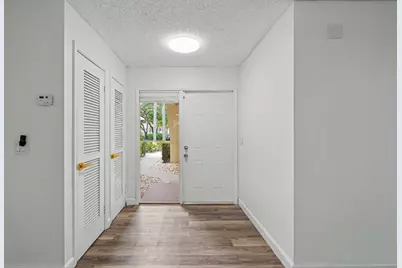3405 Emerald Oaks Drive #207, Hollywood, FL 33021 - Photo 10