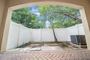 6603 Catalina Ln, Tamarac, FL 33321 - Photo 8