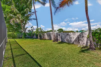 249 NW 48th Avenue, Deerfield Beach, FL 33442 - Photo 34
