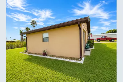 1095 Chobee Loop, Okeechobee, FL 34974 - Photo 16