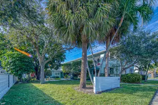 101 S Palmway, Lake Worth Beach, FL 33460 - Photo 1