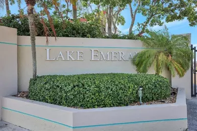 110 Lake Emerald Drive #409, Oakland Park, FL 33309 - Photo 14